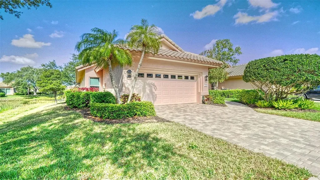 7198 Del Lago Drive Sarasota FL 34238