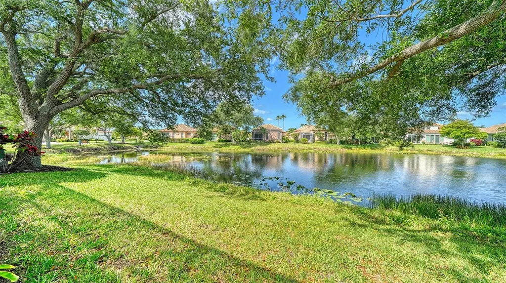 7198 Del Lago Drive Sarasota FL 34238