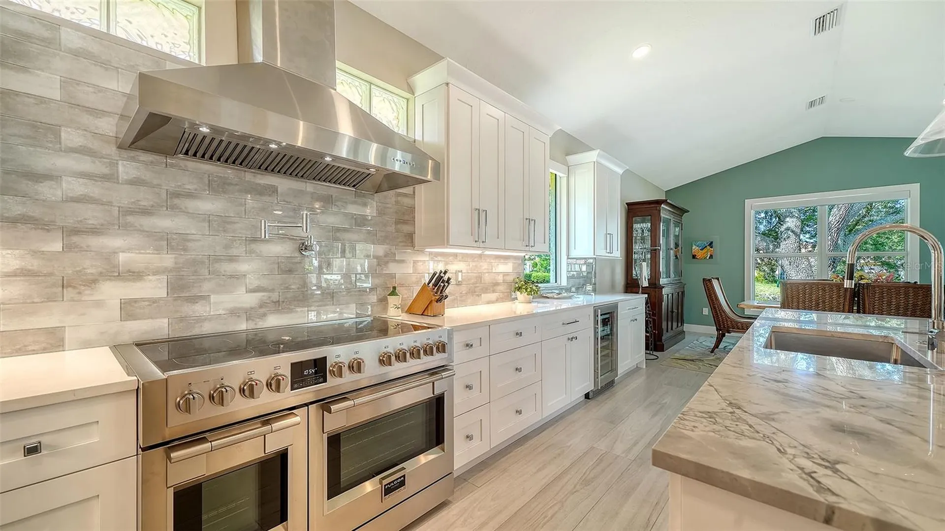7198 Del Lago Drive Sarasota FL 34238