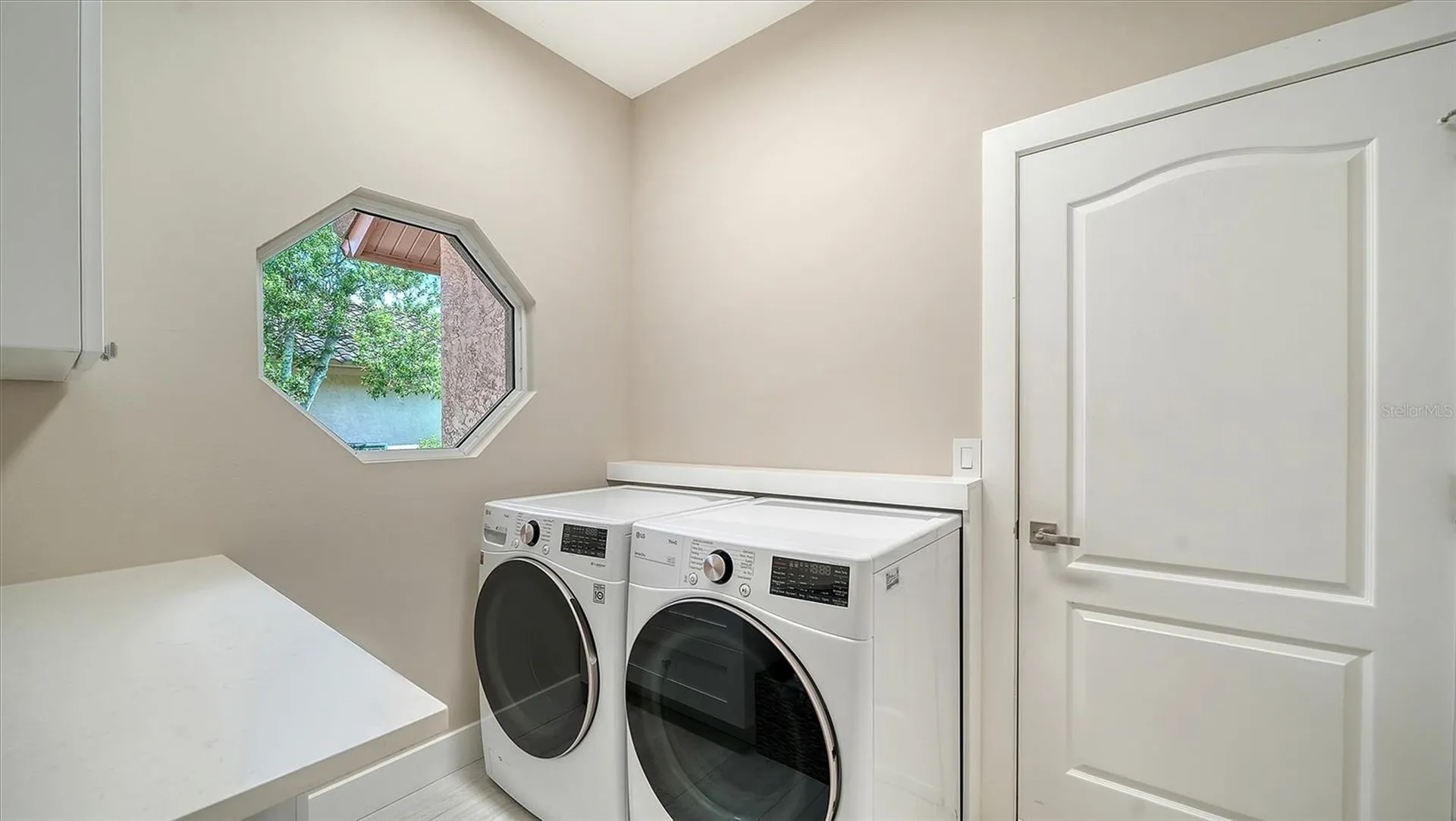 7198 Del Lago Drive Sarasota FL 34238