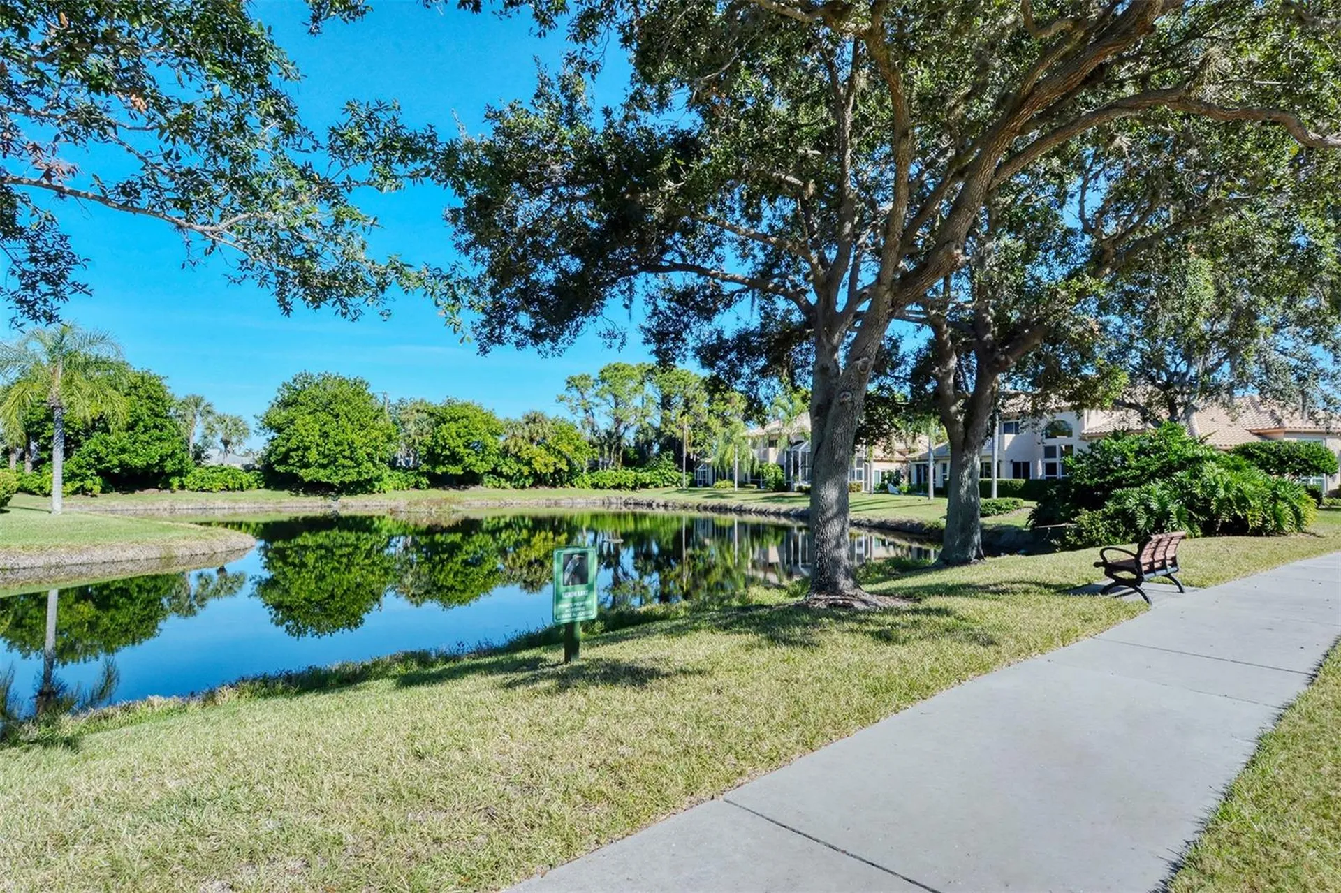 7198 Del Lago Drive Sarasota FL 34238