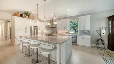 7198 Del Lago Drive Sarasota FL 34238