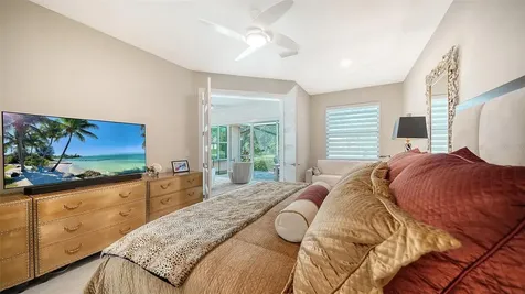 7198 Del Lago Drive Sarasota FL 34238