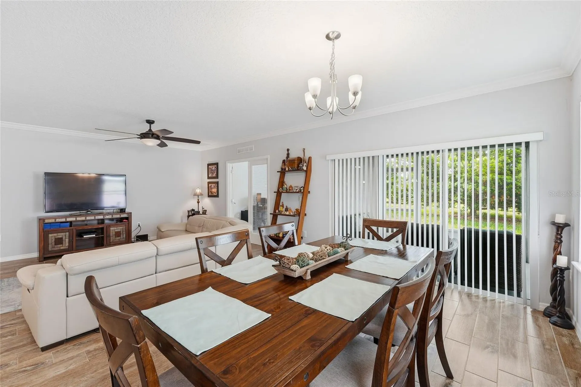 186 Flatwoods Loop Davenport FL 33837