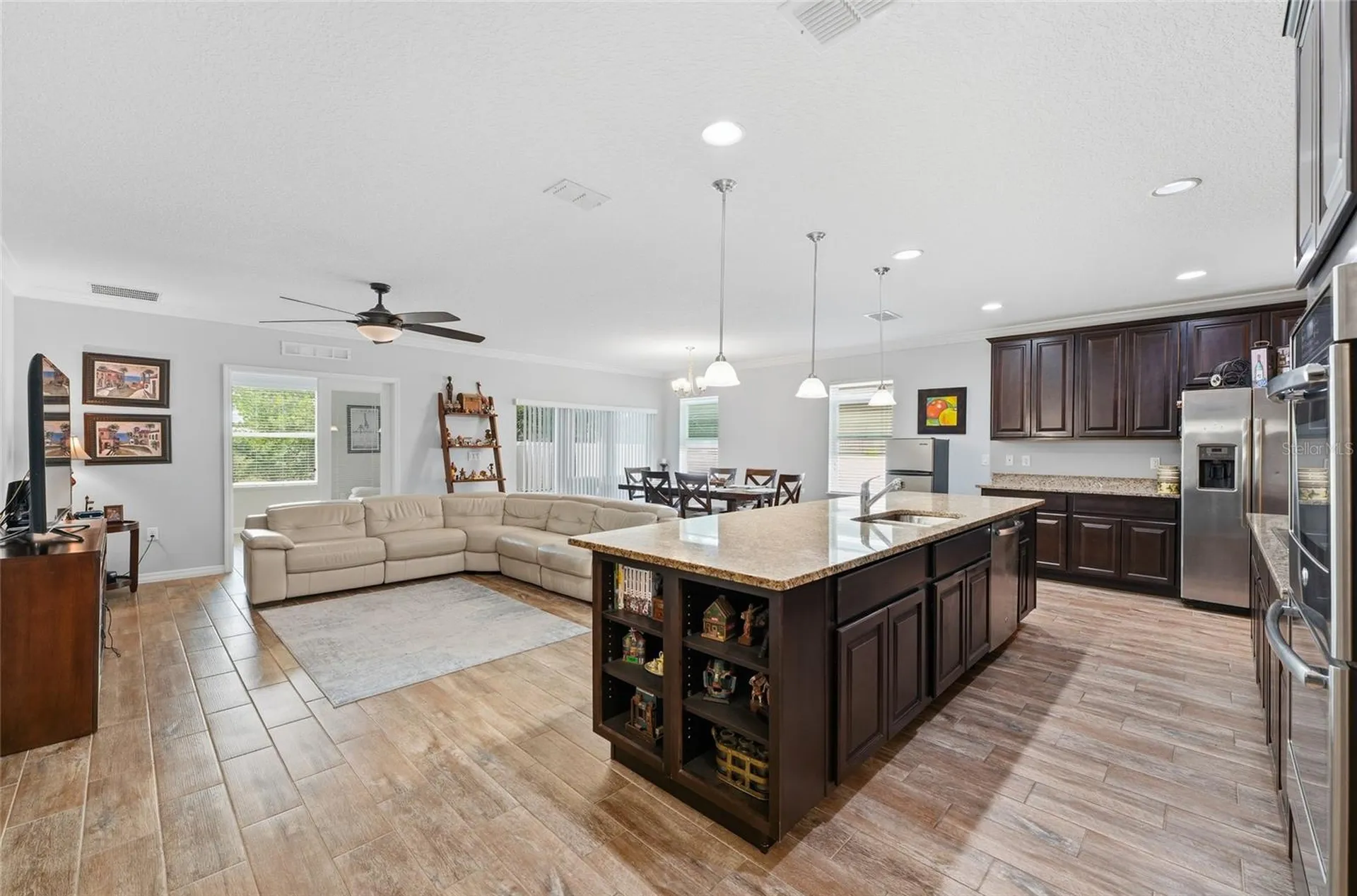 186 Flatwoods Loop Davenport FL 33837
