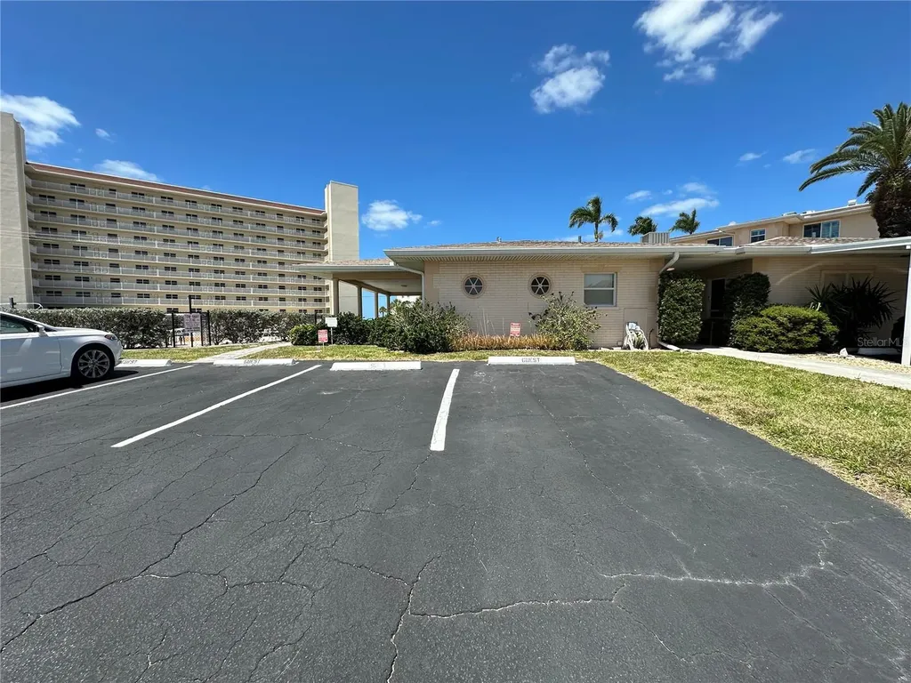 200 The Esplanade N Venice FL 34285