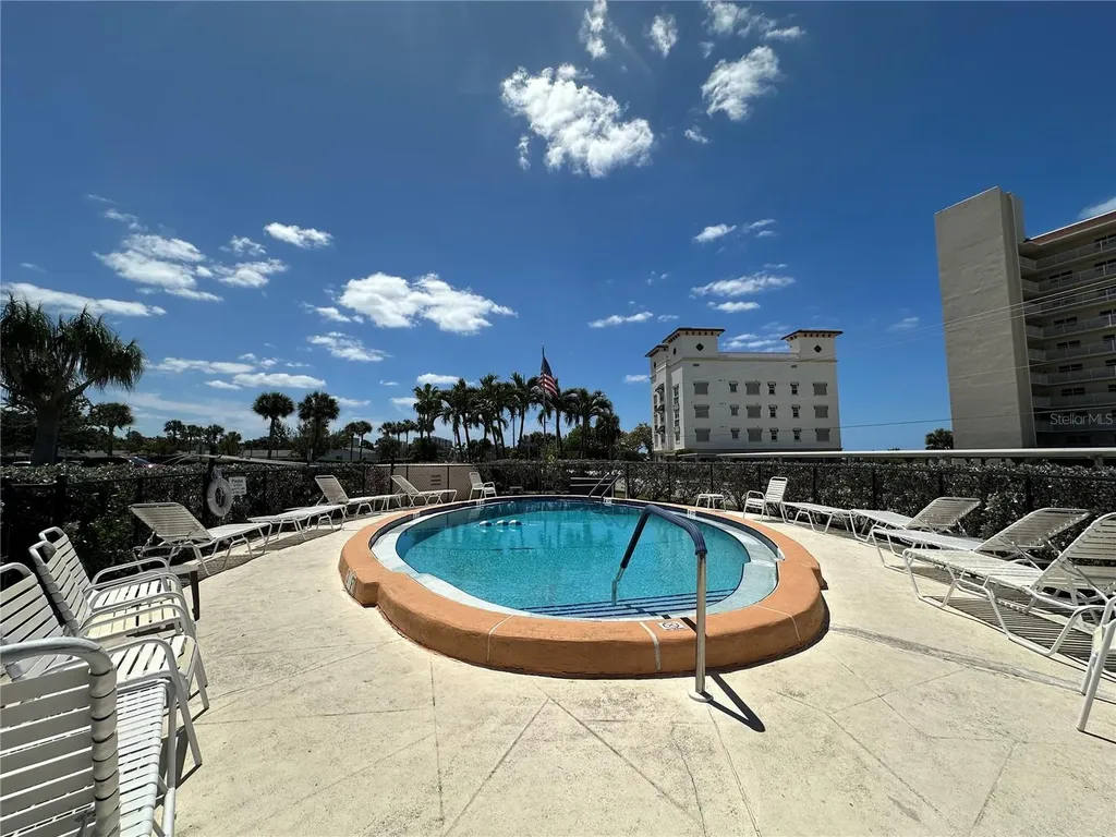 200 The Esplanade N Venice FL 34285