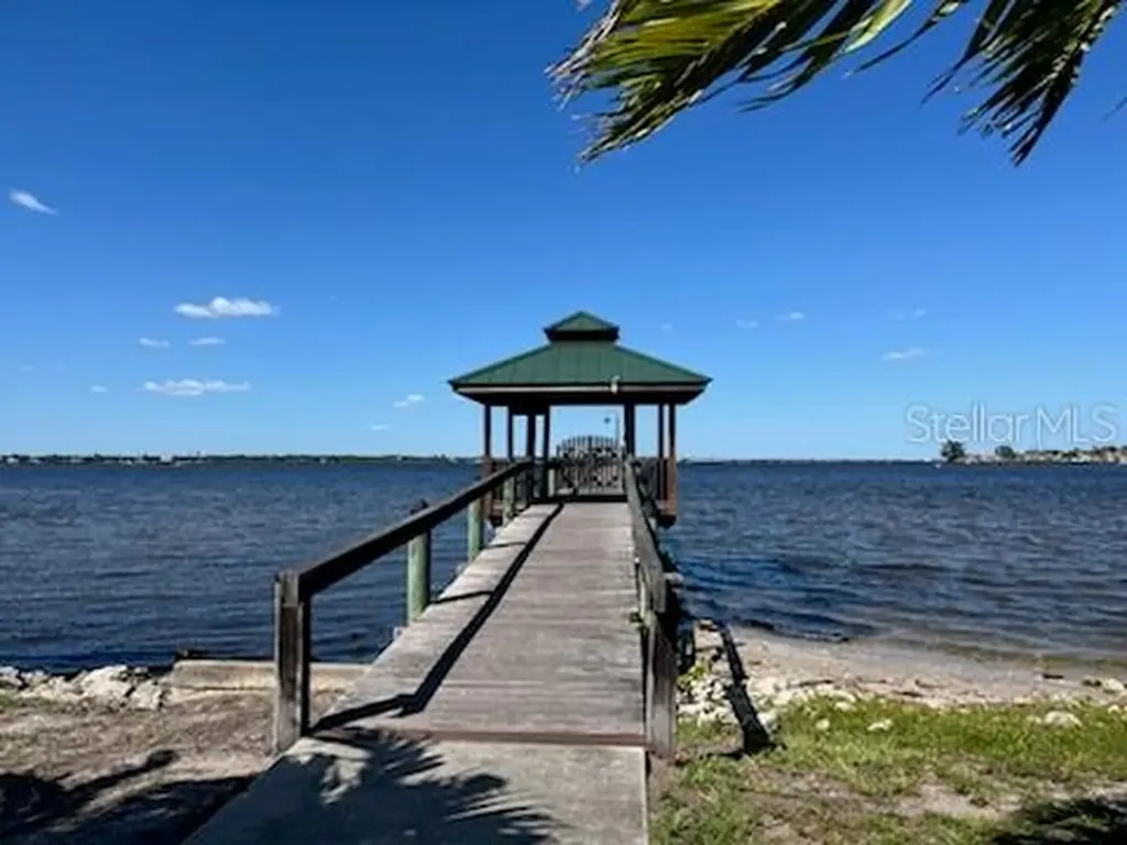 14 Braden Castle Drive Bradenton FL 34208