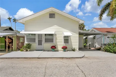 14 Braden Castle Drive Bradenton FL 34208