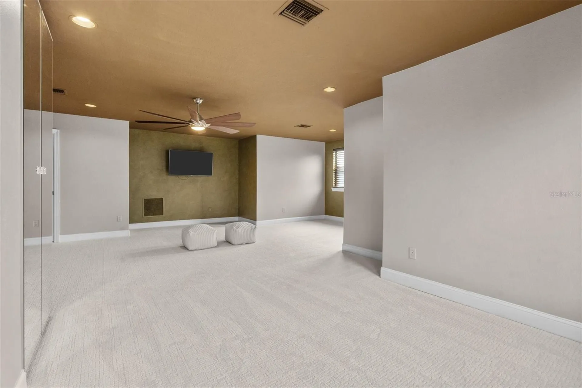 19345 Mardi Gras Street Orlando FL 32833