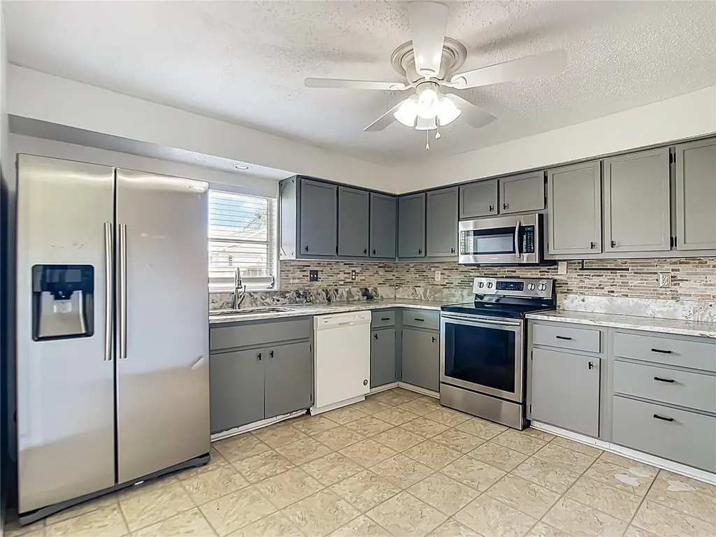 610 Chamber Street NW Port Charlotte FL 33948
