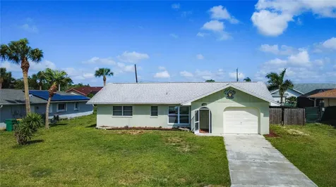 610 Chamber Street NW Port Charlotte FL 33948