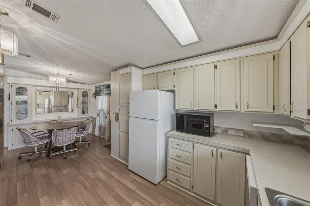35116 Colony Hills Drive Zephyrhills FL 33541
