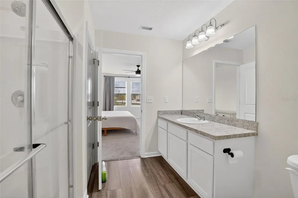 1044 Kelly Fern Loop Ruskin FL 33570