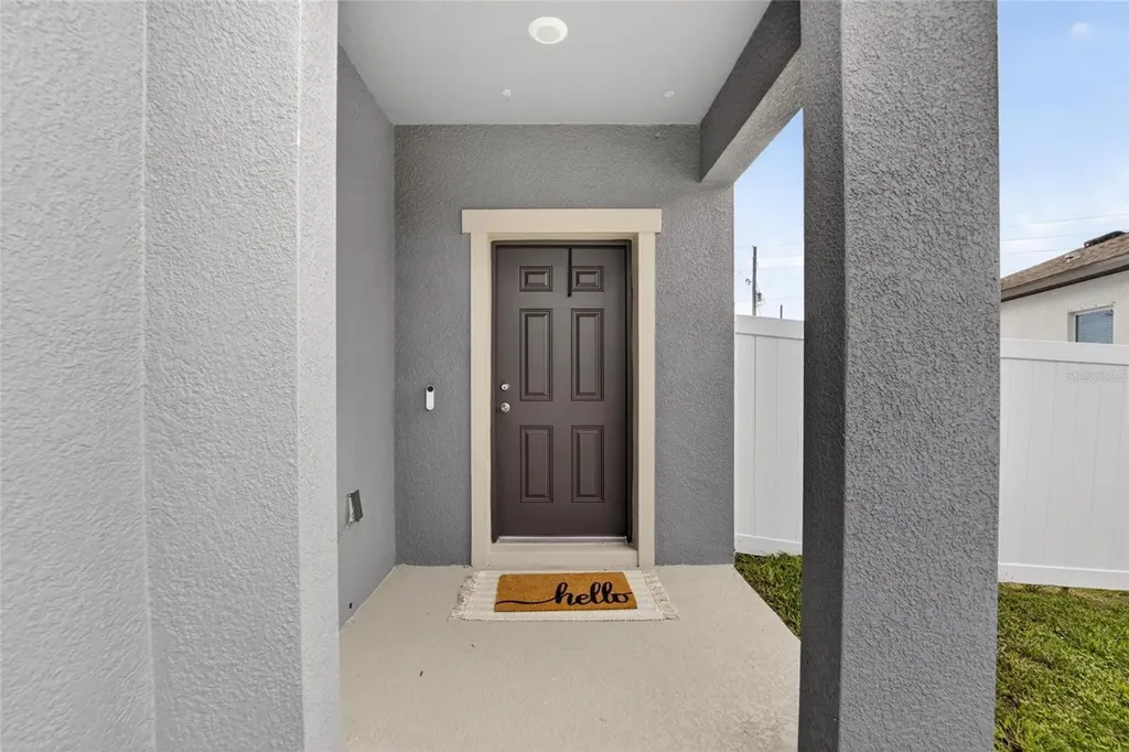 1044 Kelly Fern Loop Ruskin FL 33570
