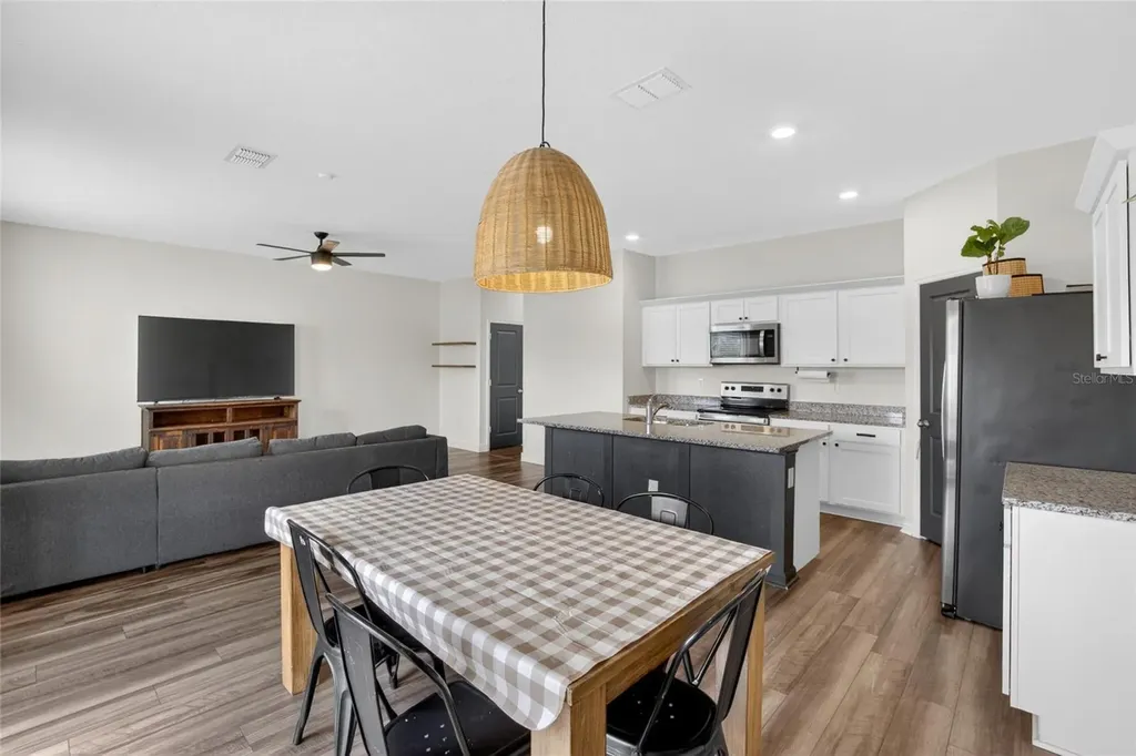 1044 Kelly Fern Loop Ruskin FL 33570