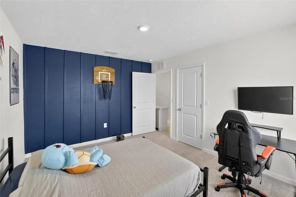 1044 Kelly Fern Loop Ruskin FL 33570