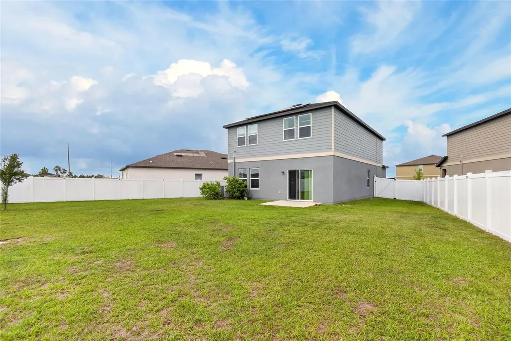 1044 Kelly Fern Loop Ruskin FL 33570