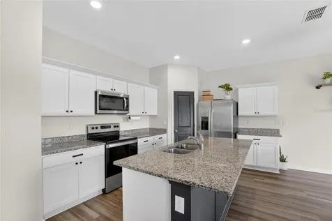 1044 Kelly Fern Loop Ruskin FL 33570