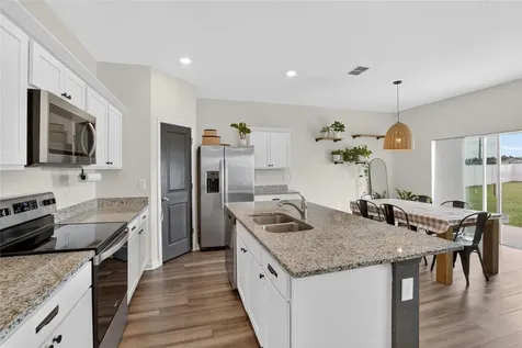 1044 Kelly Fern Loop Ruskin FL 33570