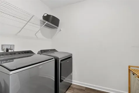 1044 Kelly Fern Loop Ruskin FL 33570