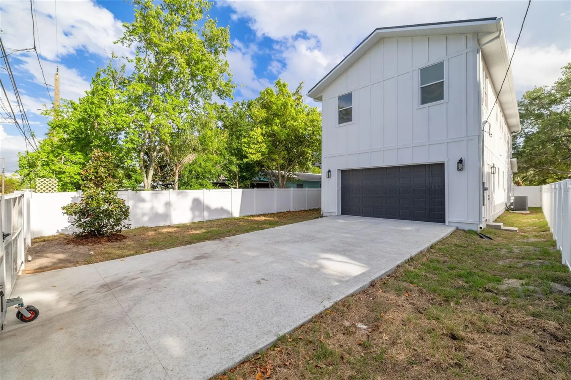 467 34th Avenue N St Petersburg FL 33704