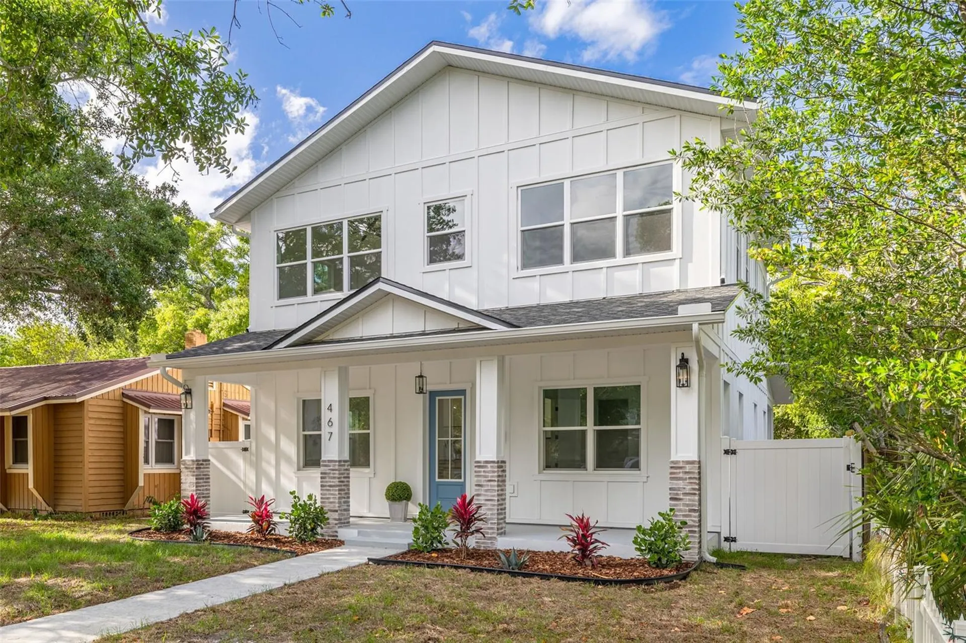 467 34th Avenue N St Petersburg FL 33704