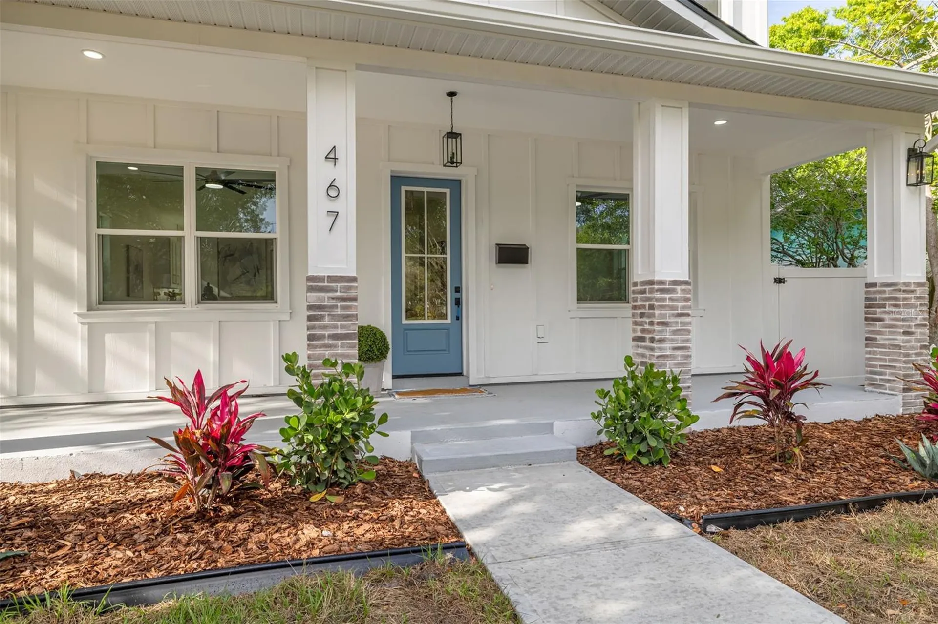 467 34th Avenue N St Petersburg FL 33704