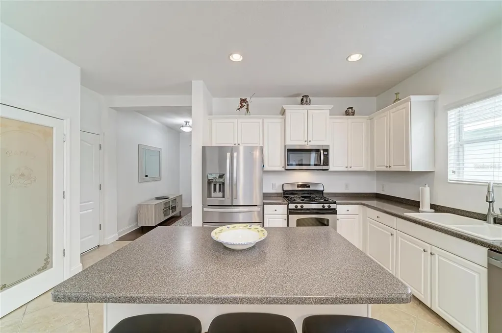 4650 Woodbrook Drive Sarasota FL 34243
