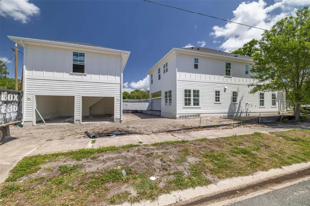 5204 10th Street N St Petersburg FL 33703