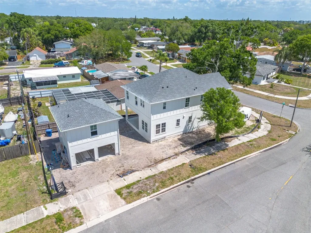 5204 10th Street N St Petersburg FL 33703