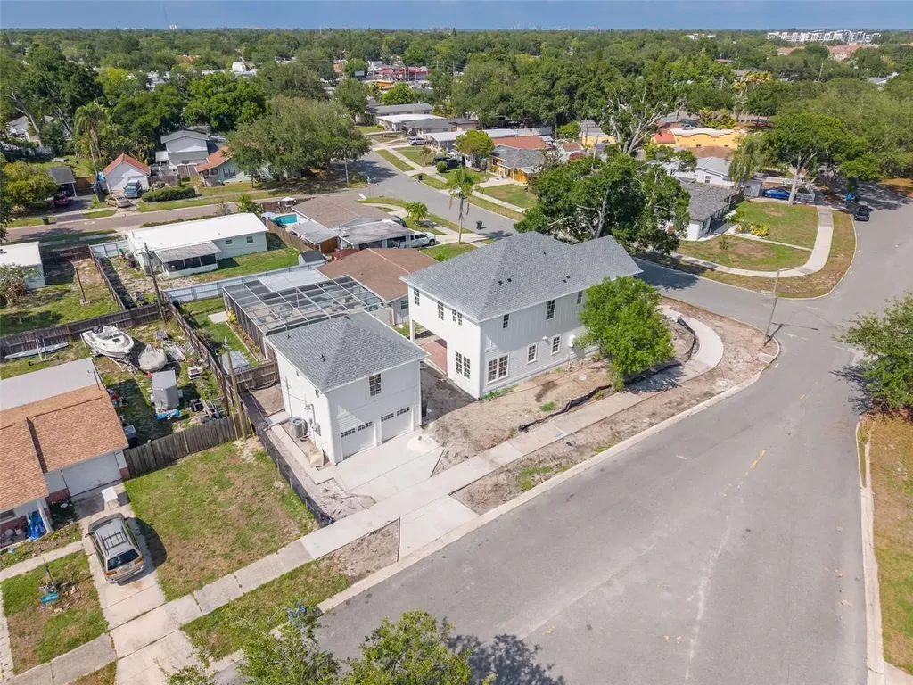 5204 10th Street N St Petersburg FL 33703