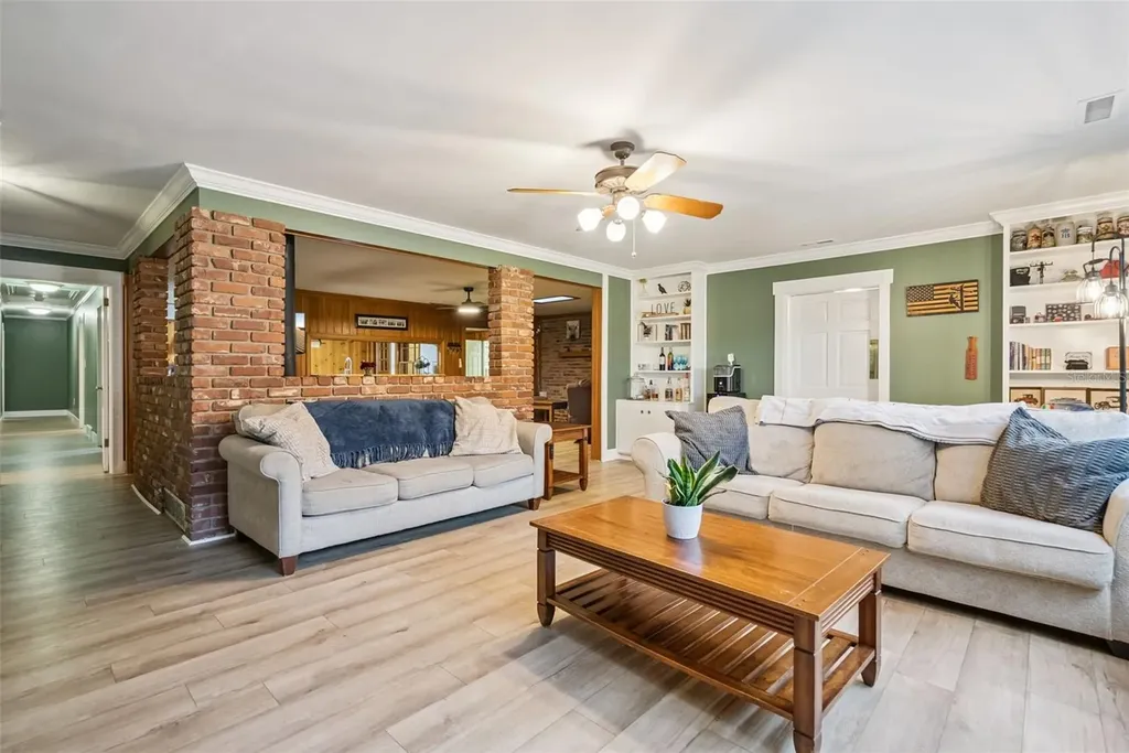 1000 Boylston Street Leesburg FL 34748