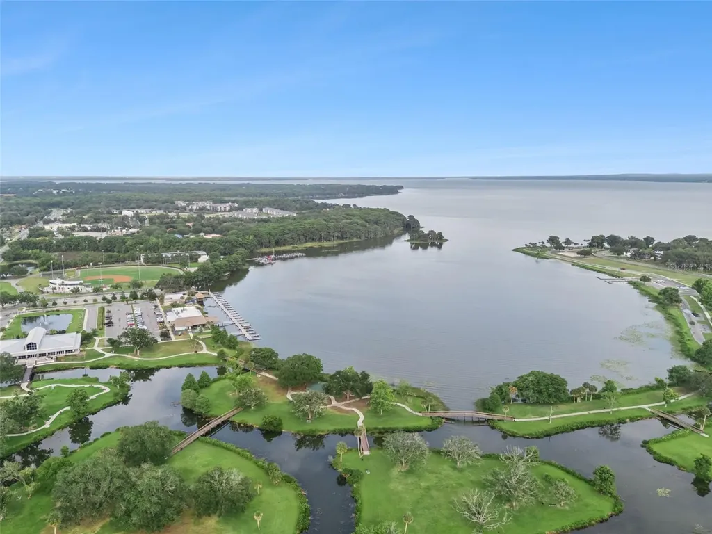 1000 Boylston Street Leesburg FL 34748