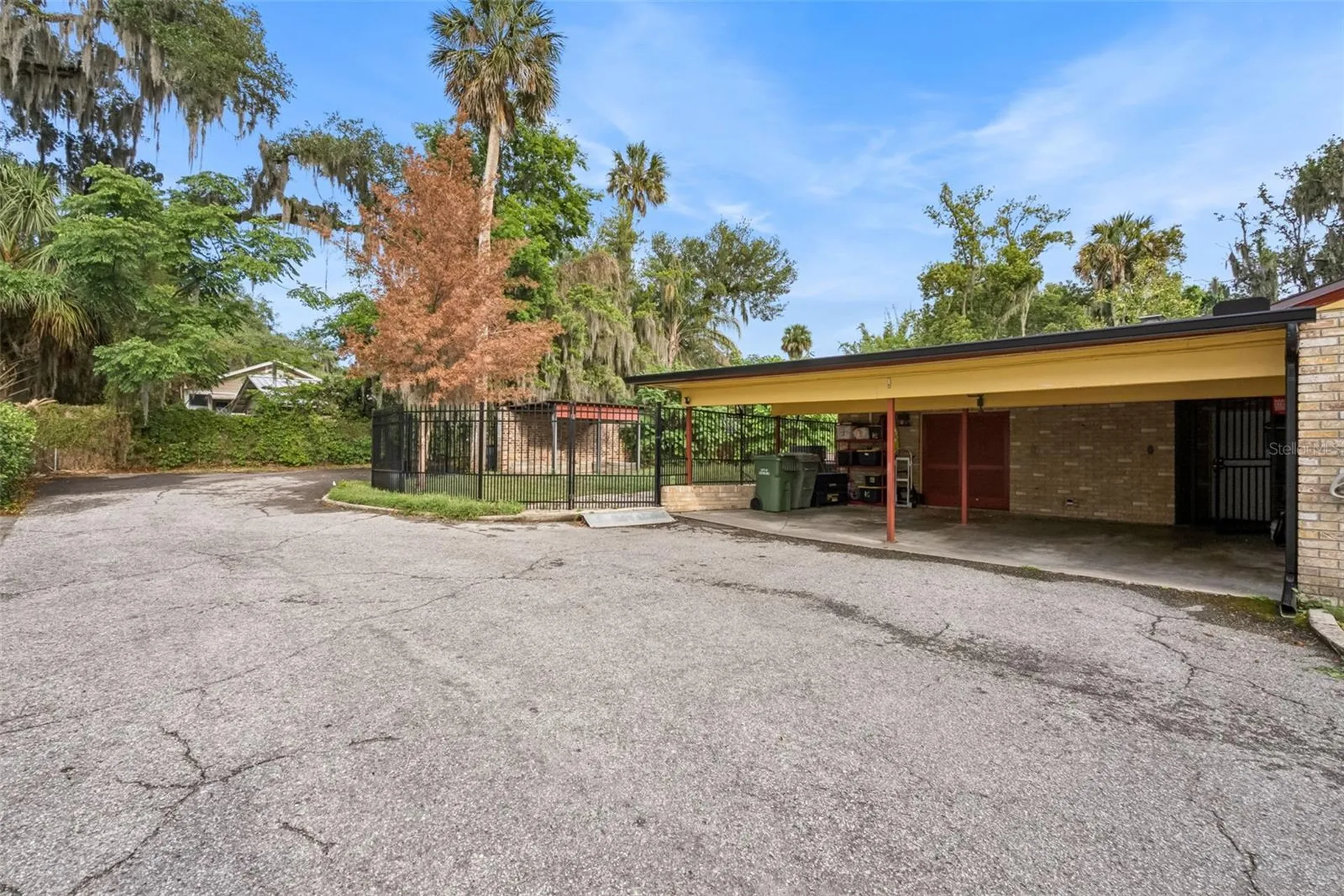1000 Boylston Street Leesburg FL 34748