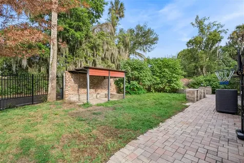 1000 Boylston Street Leesburg FL 34748