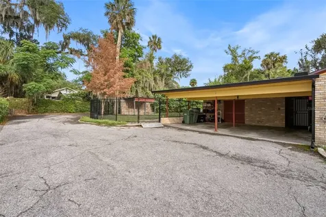 1000 Boylston Street Leesburg FL 34748