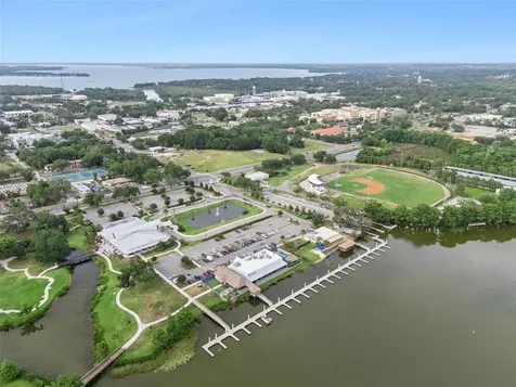 1000 Boylston Street Leesburg FL 34748