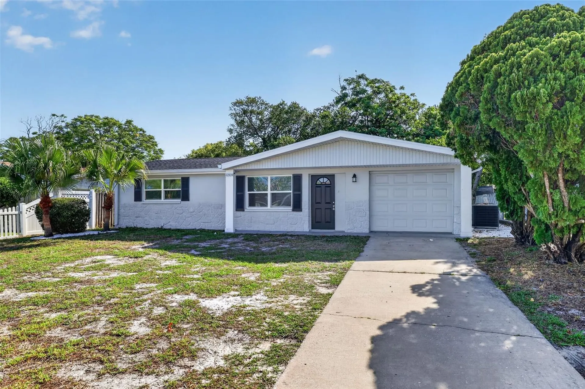 10914 Leeds Road Port Richey FL 34668