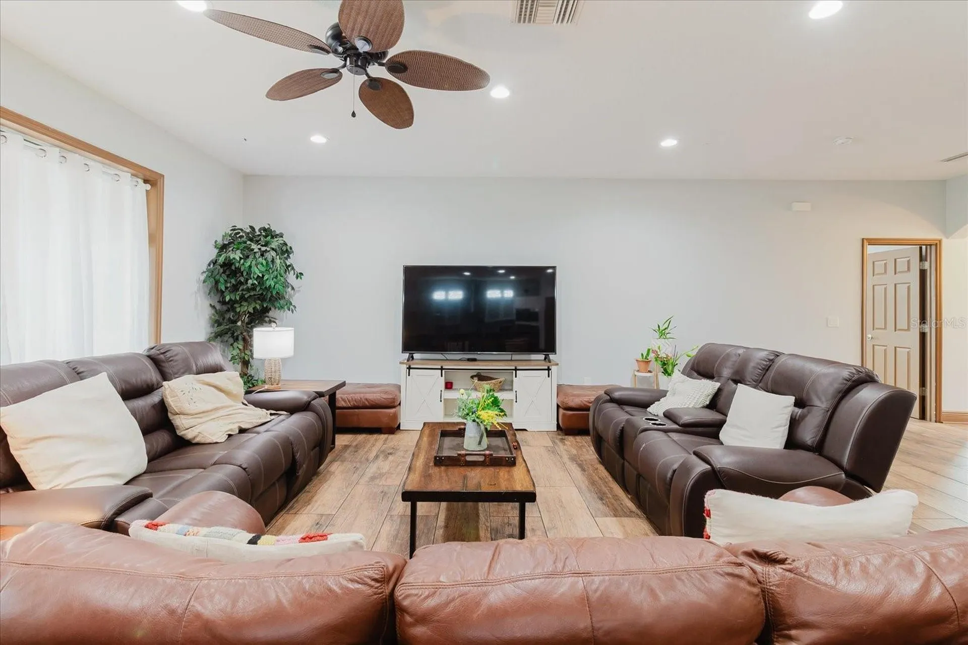 2603 Bismark Drive Valrico FL 33596