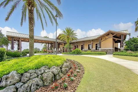 7346 Divot Loop Bradenton FL 34202