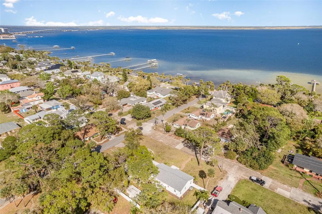 1208 Indian River Avenue Titusville FL 32780