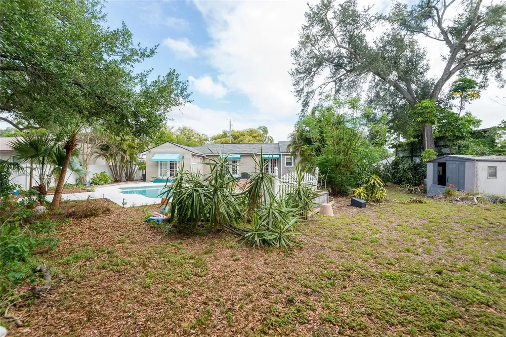 3308 W Paul Avenue Tampa FL 33611