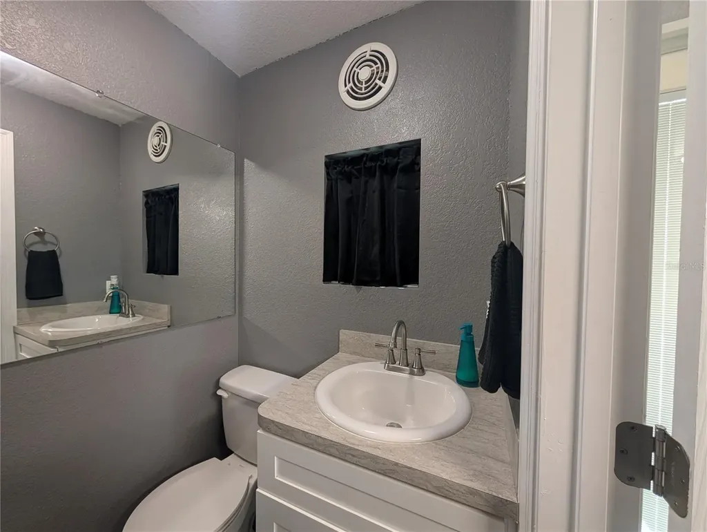739 Center Street Lake Wales FL 33877