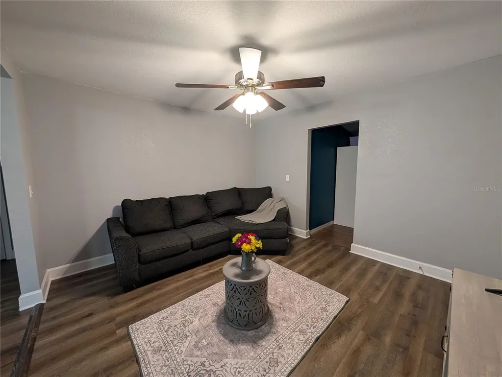 739 Center Street Lake Wales FL 33877