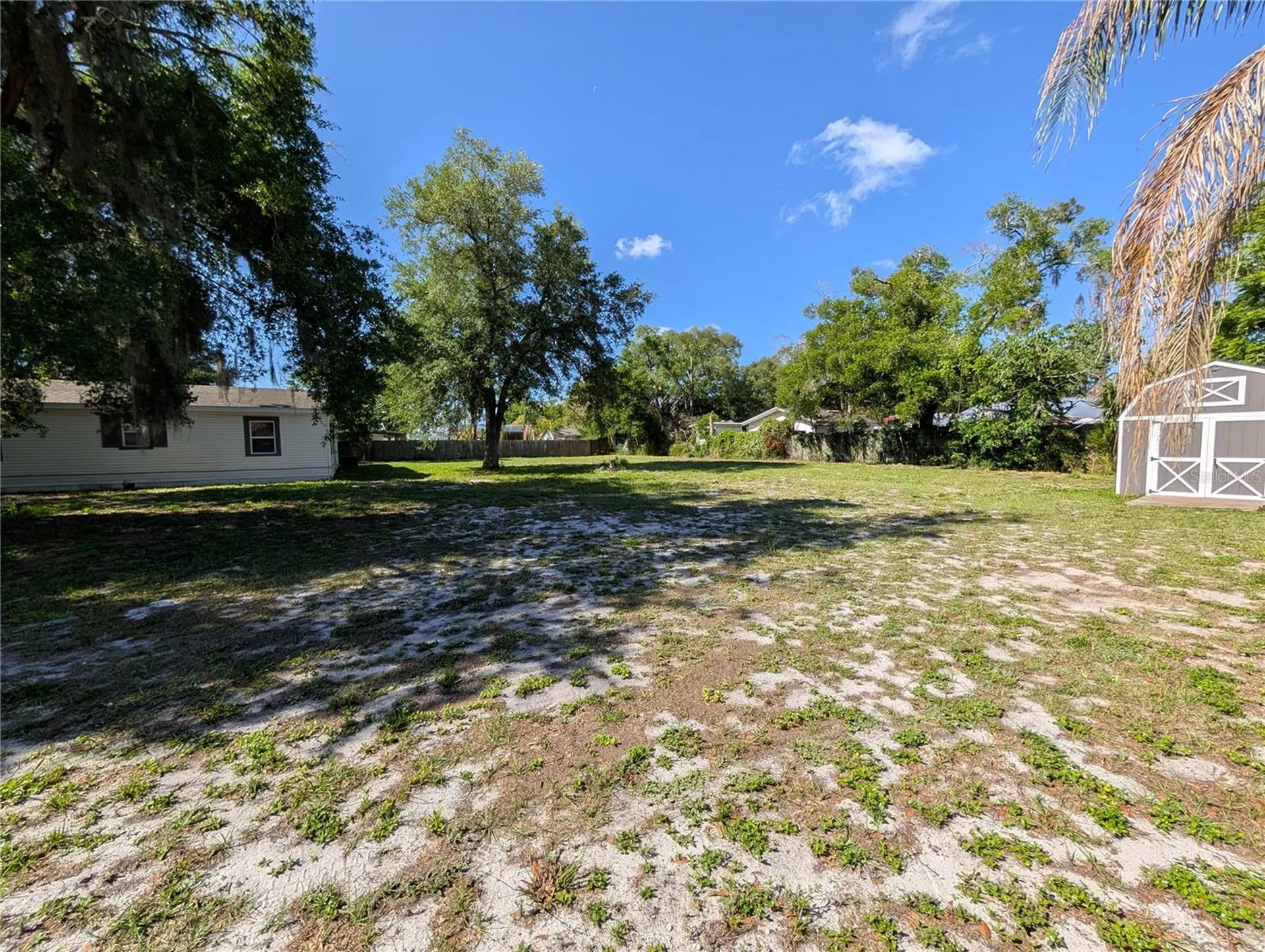 739 Center Street Lake Wales FL 33877