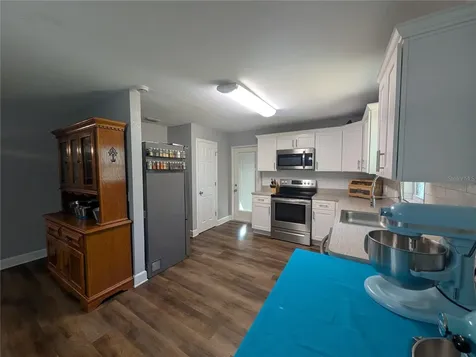 739 Center Street Lake Wales FL 33877