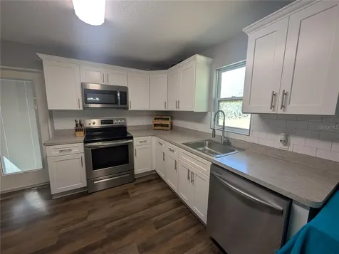 739 Center Street Lake Wales FL 33877