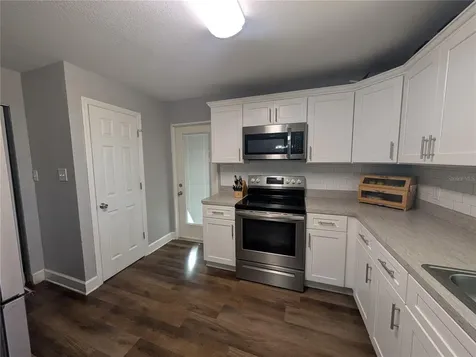 739 Center Street Lake Wales FL 33877