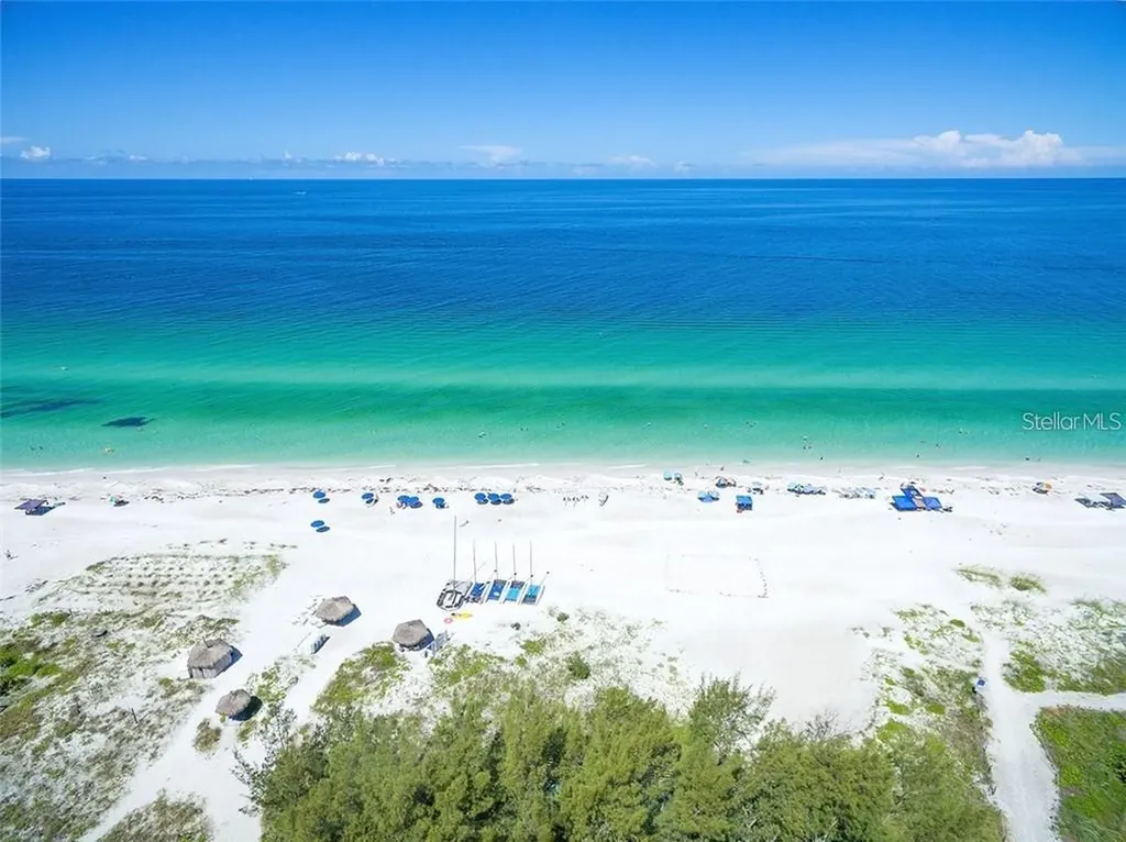 2486 Breakwater Circle Sarasota FL 34231